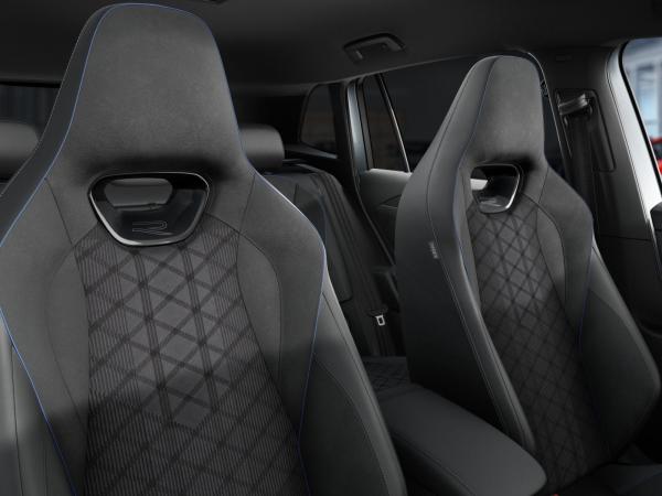 Volkswagen Tiguan R-Line 1,5 eHybrid OPF (177/115 PS) DSG*AHK*WINTERRÄDER*NAVI*