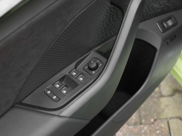 Skoda Octavia RS 2.0 TSI DSG "Sonderlack Pistachio-Grün"