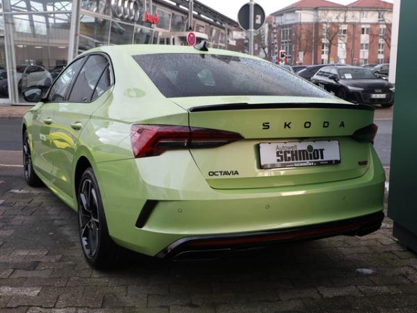 Skoda Octavia RS 2.0 TSI DSG "Sonderlack Pistachio-Grün"