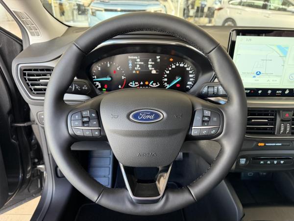 Ford Focus Turnier Titanium Edition Fahrerassistenzpaket