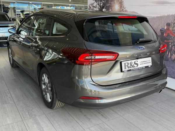 Ford Focus Turnier Titanium Edition Fahrerassistenzpaket