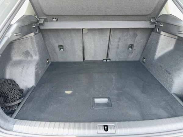 Audi Q3 SUV 35 TFSI S tronic Matrix 2xKlima ACC Kam.