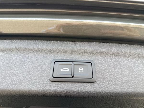 Audi Q3 SUV 35 TFSI S tronic Matrix 2xKlima ACC Kam.