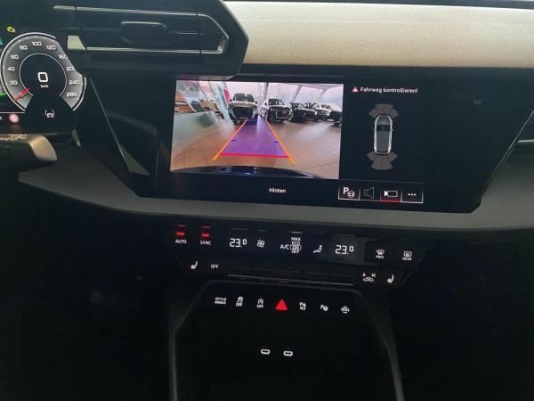 Audi A3 Sportback 30 TFSI S tronic (Garantie 05/2030.Navi.SHZ.Kamera.DAB.GRA)