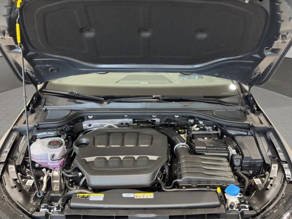 Volkswagen Golf VIII GTI (Garantie 09/2030.AHK.AreaView.BlackStyle.HarmanKardon) 2.0 TSI DSG