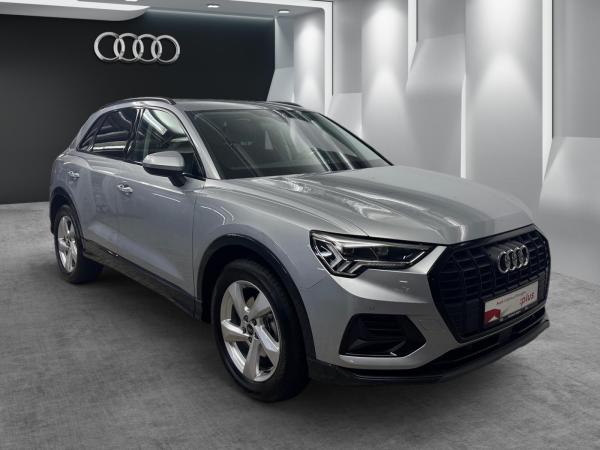 Audi Q3 ACC MMI SITZH AHK LED