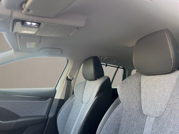 Skoda Octavia Combi 2.0 TDI DSG Balance ACC AHK Nav HUD