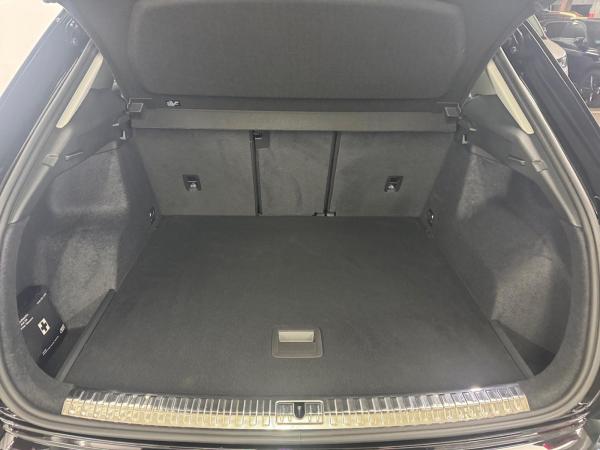 Audi Q3 ACC MMI SITZH AHK LED