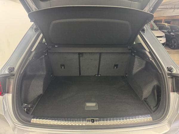 Audi Q3 ACC MMI SITZH AHK LED