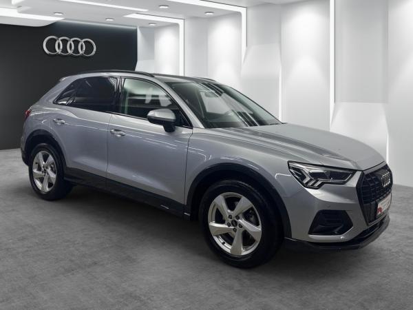 Audi Q3 ACC MMI SITZH AHK LED