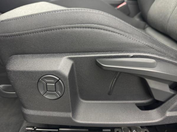 Audi Q3 ACC MMI SITZH AHK LED