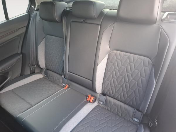 Volkswagen Golf VIII 1.5 eTSI Goal AHK RFK Navi ACC CarPlay