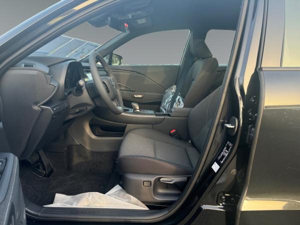 Lexus LBX Basis inkl. Komfortpaket *AKTION*SOFORT*