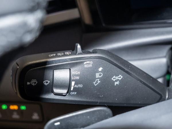 Volkswagen T-Roc R-Line 1.5 l eTSI OPF 7-Gang-Doppelkupplungsgetriebe DSG  !!!Nur noch bis Ende März!!! Nur so lange