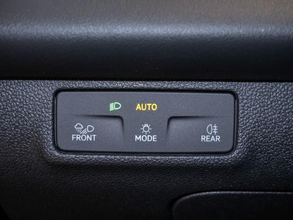 Volkswagen T-Roc R-Line 1.5 l eTSI OPF 7-Gang-Doppelkupplungsgetriebe DSG  !!!Nur noch bis Ende März!!! Nur so lange