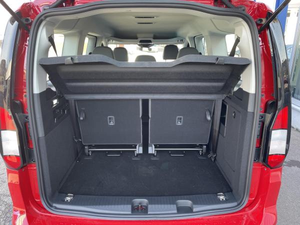 Ford Tourneo Connect Grand 115 PS Benziner Schalter * Sofort Verfügbar