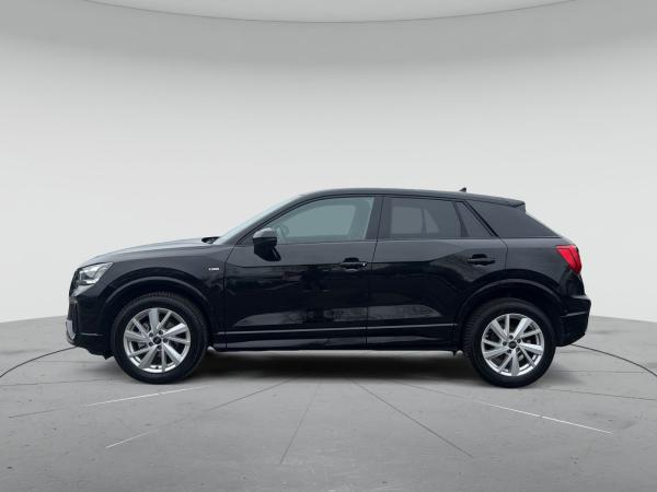 Audi Q2 S line 30 TFSI Matrix LED SHZ AHK Navi+ sound