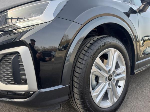 Audi Q2 advanced 30 TFSI Navi+ Assistenzpaket Parken Komfortp.