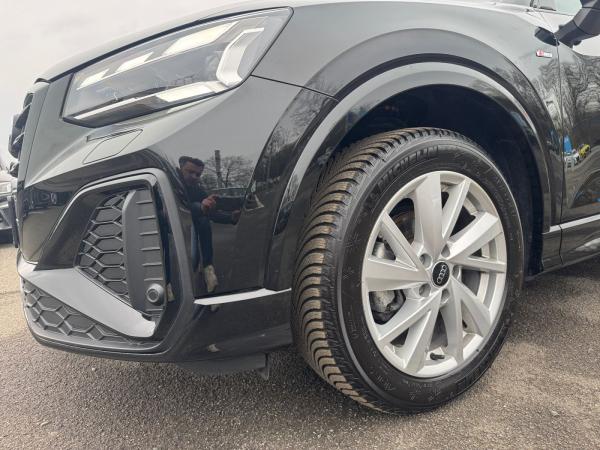 Audi Q2 S line 30 TFSI Matrix LED SHZ AHK Navi+ sound