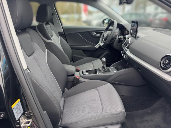Audi Q2 S line 30 TFSI Matrix LED SHZ AHK Navi+ sound