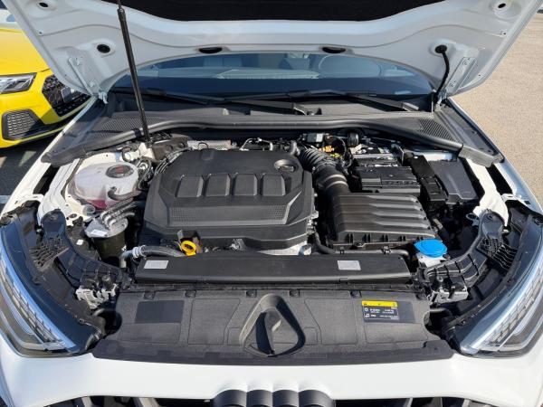 Audi A3 Limousine S line 30 TDI LED AHK Klima+ Business Optikp. schw.