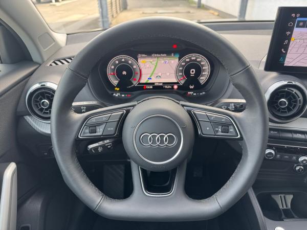 Audi Q2 advanced 30 TFSI Navi+ Assistenzpaket Parken Komfortp.