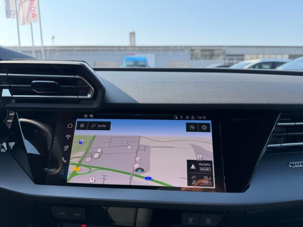 Audi A3 Limousine S line 30 TDI LED AHK Klima+ Business Optikp. schw.