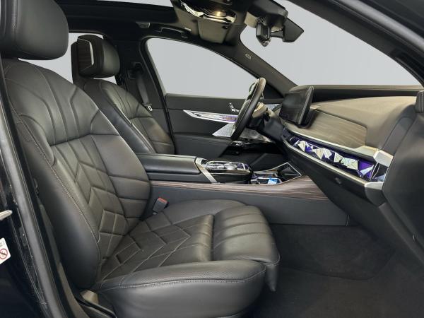BMW i7 xDrive60 Limousine 649? netto/mtl.*20 *LC Prof.*HUD*Driving+Parking Assist.Prof.*B&W*DAB*Executive L