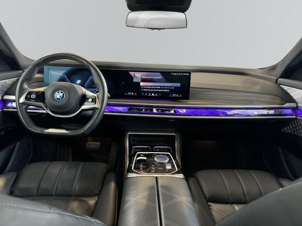 BMW i7 xDrive60 Limousine 649? netto/mtl.*20 *LC Prof.*HUD*Driving+Parking Assist.Prof.*B&W*DAB*Executive L