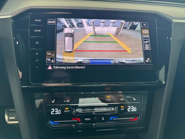 Volkswagen Passat Variant Elegance 2.0TDI DSG +R-LINE+AHK+