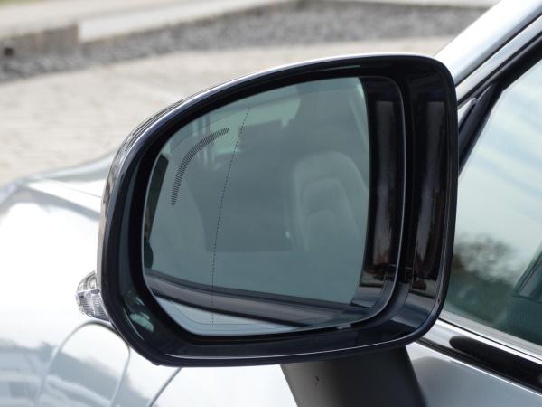 Volvo XC60 T6 AWD Ultra Black Edition