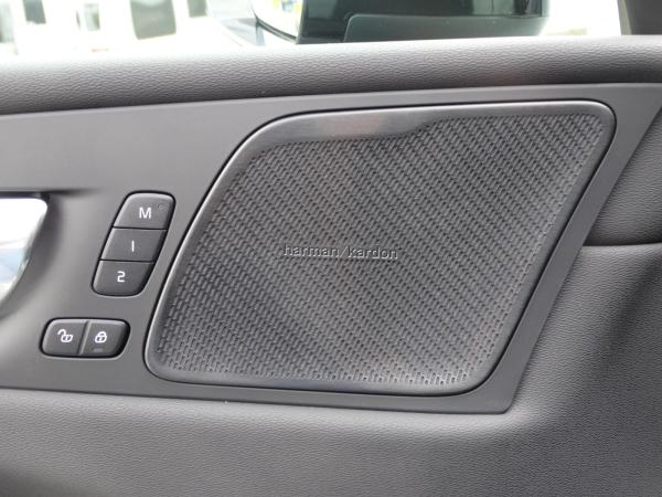 Volvo XC60 T6 AWD Ultra Black Edition