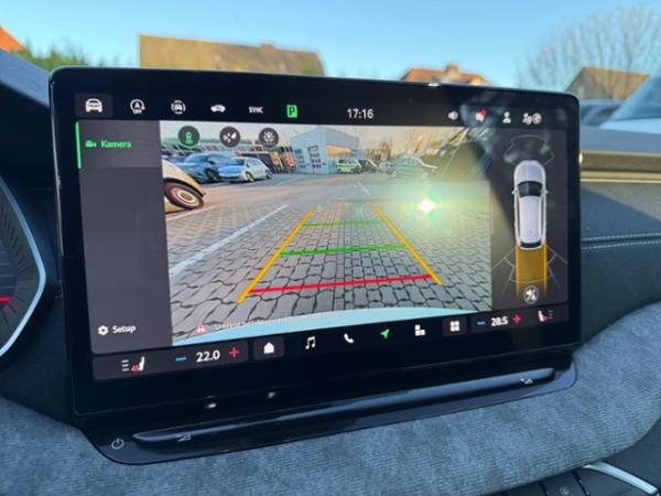 Skoda Octavia Combi 2.0 TDI DSG Selection *AHK*KESSY*