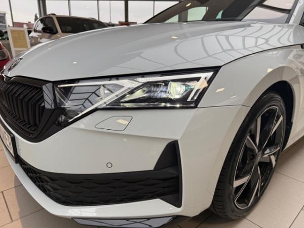 Skoda Octavia Combi 2.0 TDI DSG Sportline *AHK*CANTON*