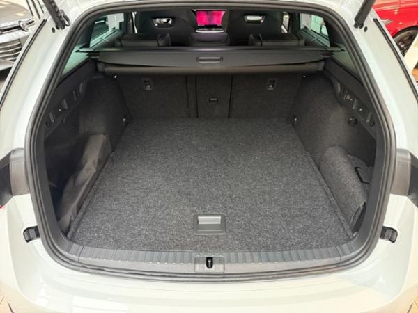 Skoda Octavia Combi 2.0 TDI DSG Sportline *AHK*CANTON*