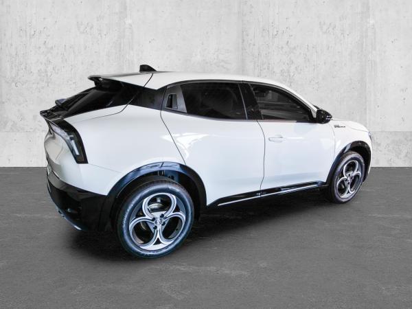 Alfa Romeo Junior 48V-Hybrid Ibrida Sport Speciale 107kW (145PS)