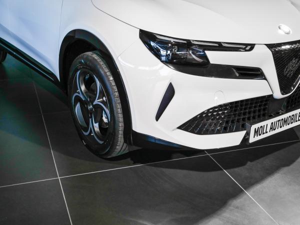 Alfa Romeo Junior 48V-Hybrid Ibrida Sport Speciale 107kW (145PS)