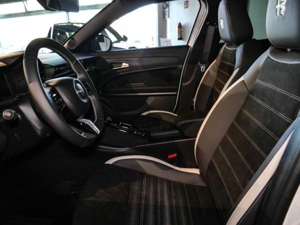 Alfa Romeo Junior 48V-Hybrid Ibrida Sport Speciale 107kW (145PS)