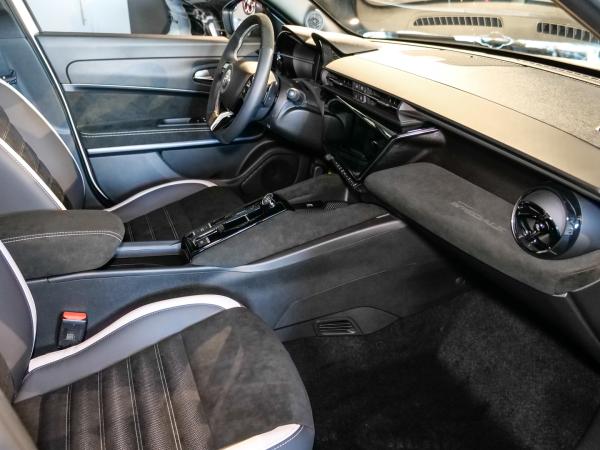 Alfa Romeo Junior 48V-Hybrid Ibrida Sport Speciale 107kW (145PS)