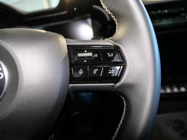 Alfa Romeo Junior 48V-Hybrid Ibrida Sport Speciale 107kW (145PS)