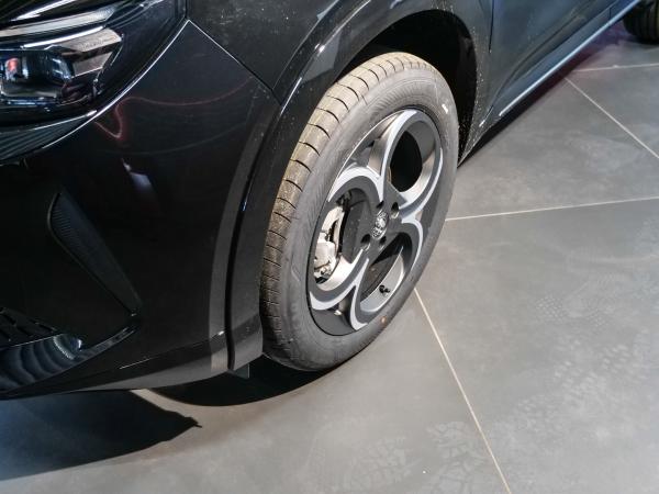 Alfa Romeo Junior 48V-Hybrid Ibrida Sport Speciale 107kW (145PS)