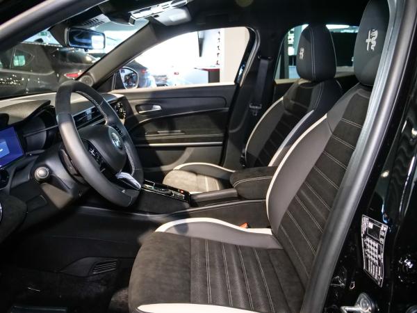 Alfa Romeo Junior 48V-Hybrid Ibrida Sport Speciale 107kW (145PS)