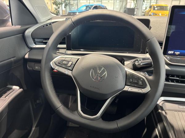 Volkswagen T-Roc Style 1.5 l eTSI OPF 110 kW (150 PS) 7-Gang-Doppelkupplungsgetriebe DSG