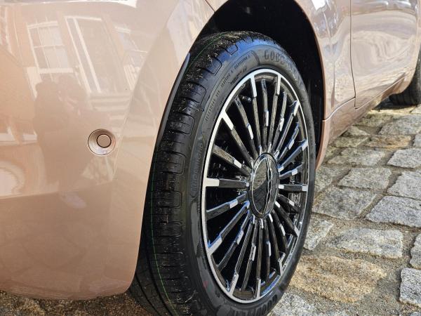 Fiat 500e La Prima  -sofort verfügbar