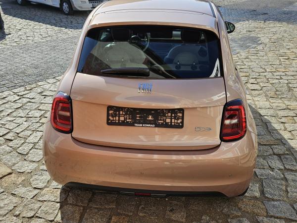 Fiat 500e La Prima  -sofort verfügbar