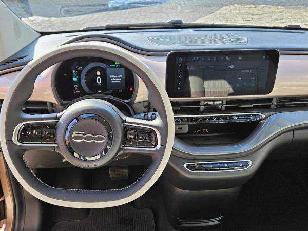 Fiat 500e La Prima  -sofort verfügbar