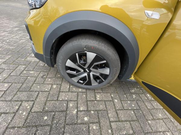 Dacia Sandero Stepway EXPRESSION TCE 110 WinterNaviPaket