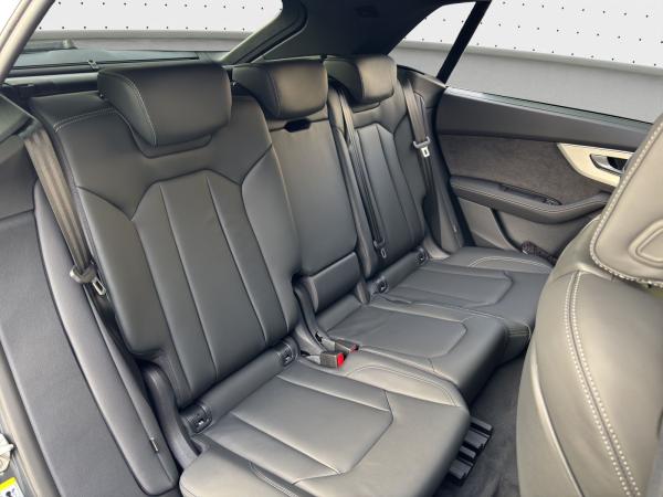 Audi Q8 S Line 50TDI quattro 210(286)kW(PS) tiptro *VORFÜHRWAGEN*VERFÜGBAR*