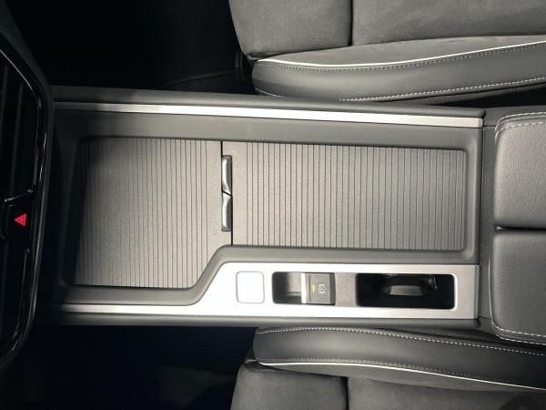 Volkswagen Passat Variant Business 1.5 eTSI DSG 360 ACC AUT