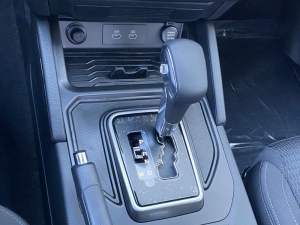 KGM Musso MUSSO GRAND 2.2 E-XDI AT 4WD CORE DIGI COCKPIT NAV RKAM